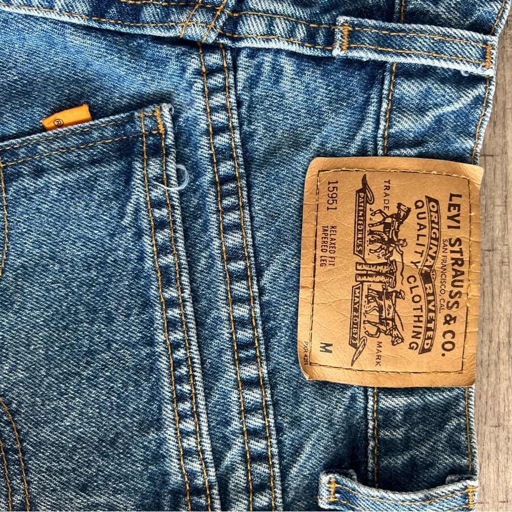 Levi's Vintage Blue Relaxed Tapered Fit Jeans Womens 90’s Size 12 - Picture 5 of 5
